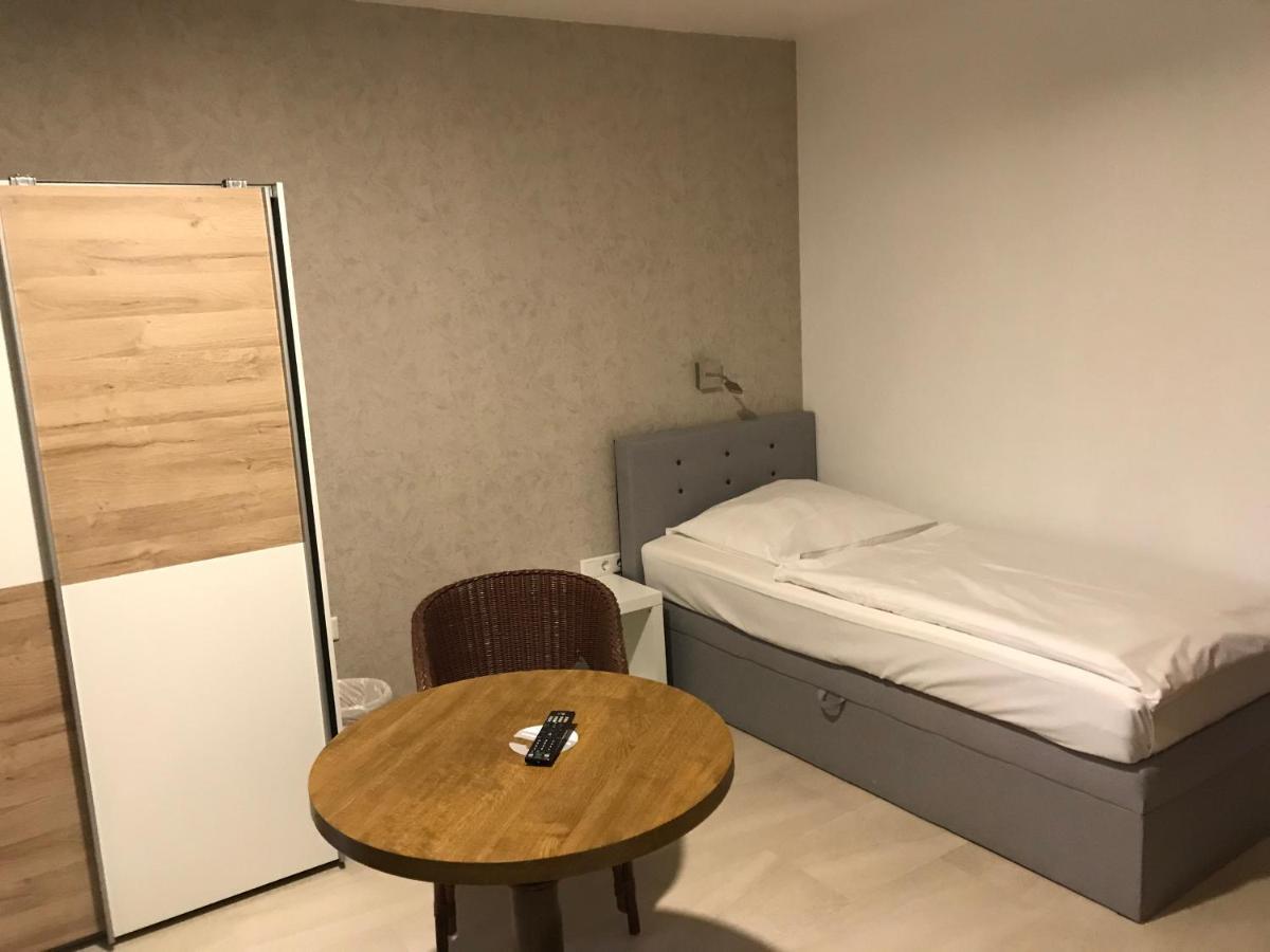 温伯格酒店 克雷姆林根 外观 照片